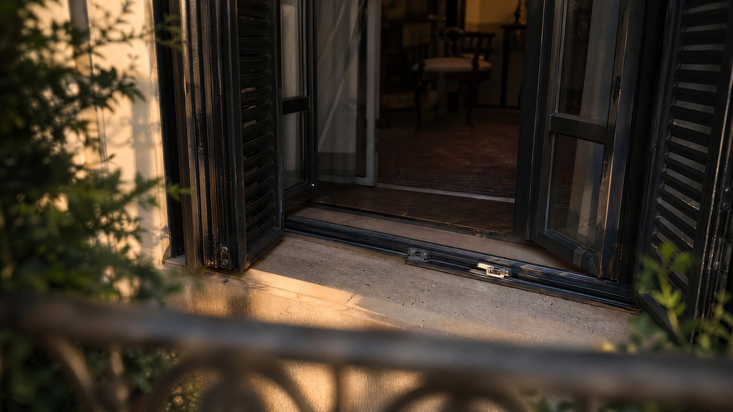 Acceso por balcón a apartamento reformado en Málaga